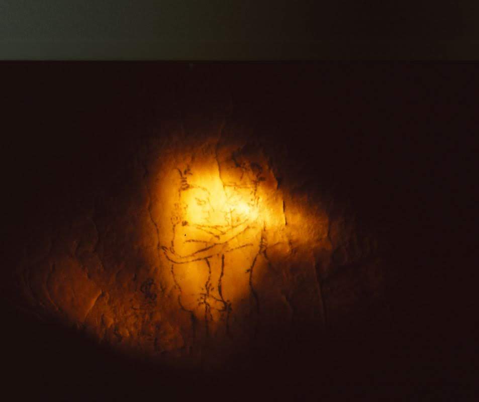 Mayategning i Naj Tunich grotte.jpg